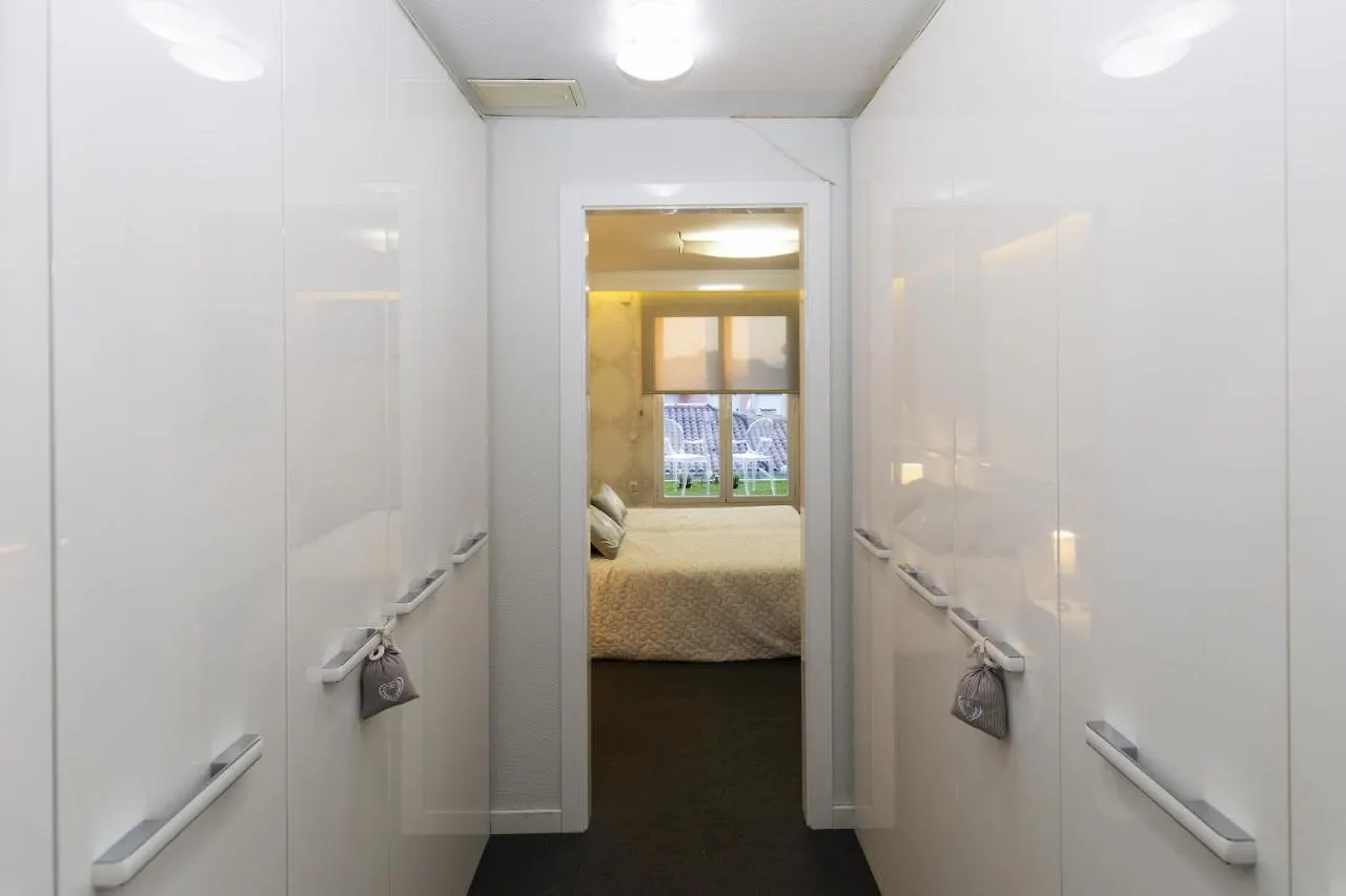 ריאוס Zenluxe Villa Planet Costa Dorada ספרד